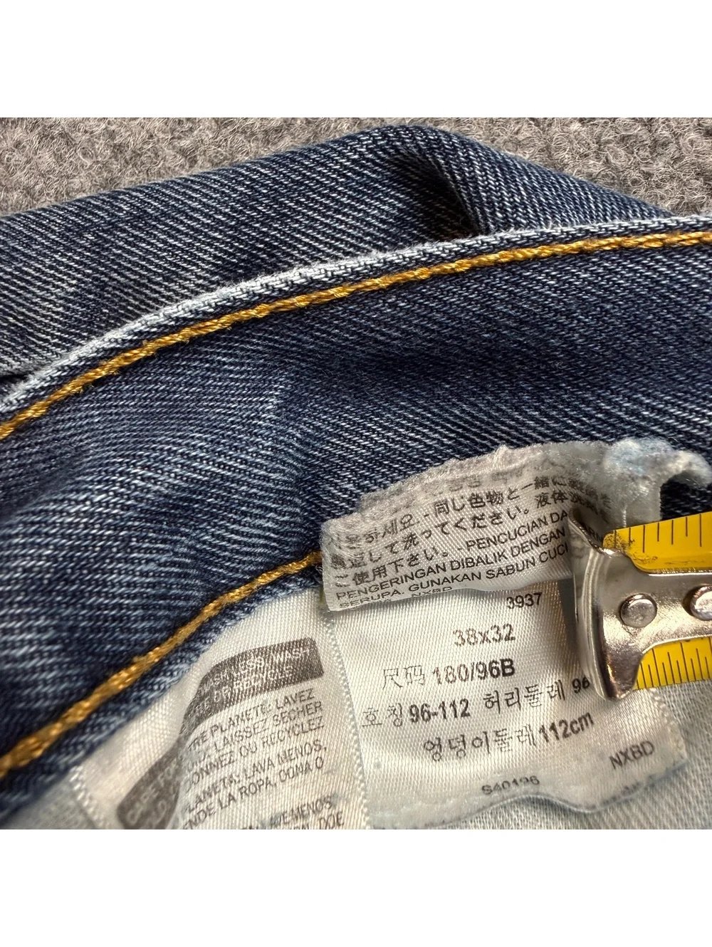 Levi's 505 Blue Denim Jeans, Size 38x32